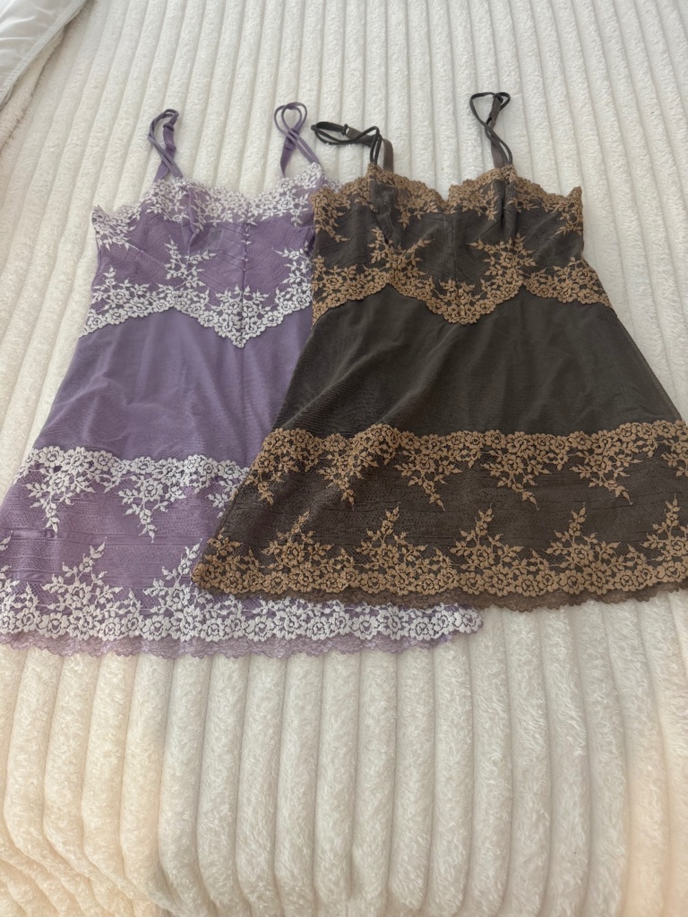 Wacoal Lace Chemise Size S - Set of 2